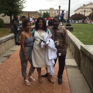 Meet your Posher, Cara